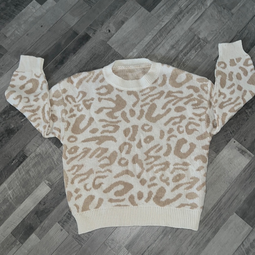 Sweater - Picture 1 of 2